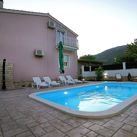 Villa Tago With Heated New Pool Kastela Bagian luar foto