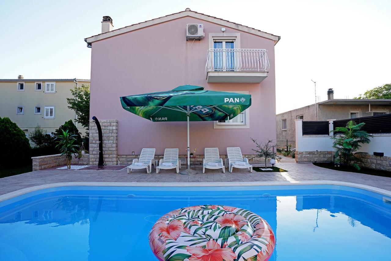 Villa Tago With Heated New Pool Kastela Bagian luar foto