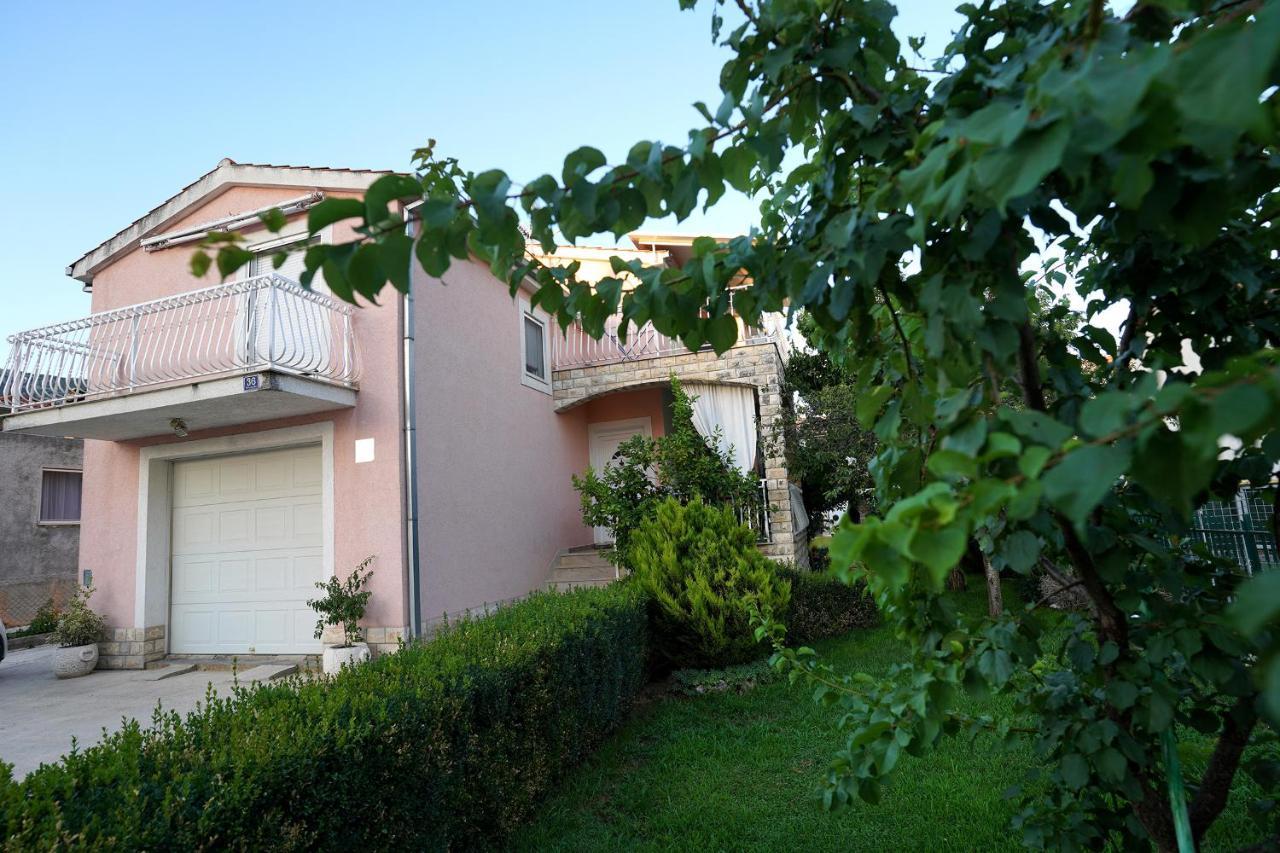 Villa Tago With Heated New Pool Kastela Bagian luar foto