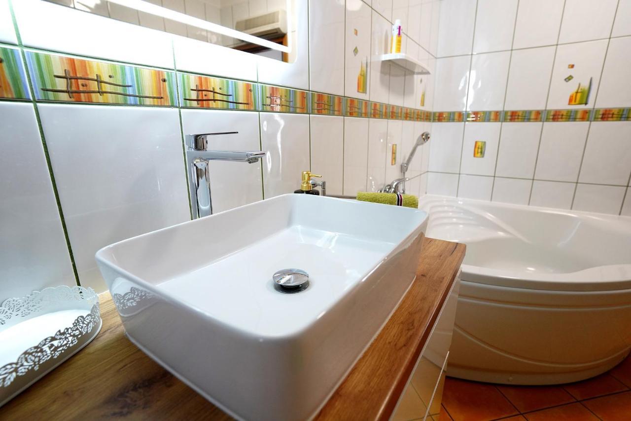 Villa Tago With Heated New Pool Kastela Bagian luar foto
