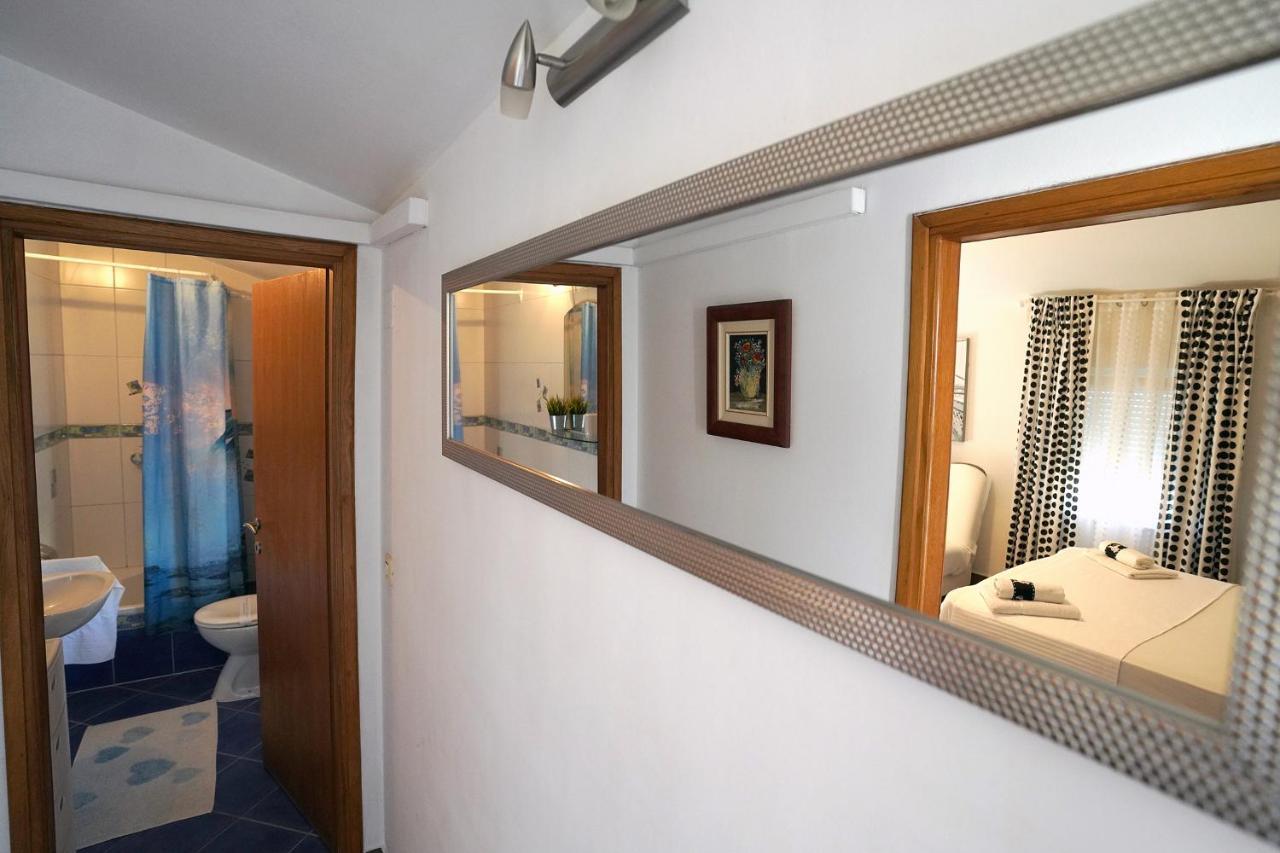 Villa Tago With Heated New Pool Kastela Bagian luar foto